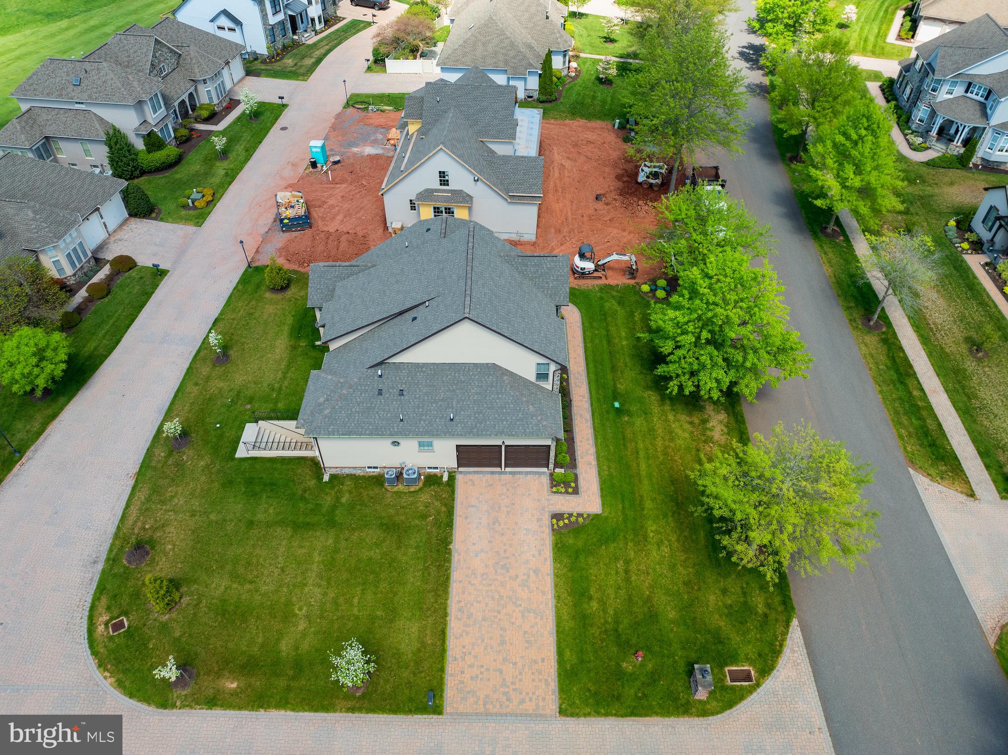 9 LOOKOUT COURT