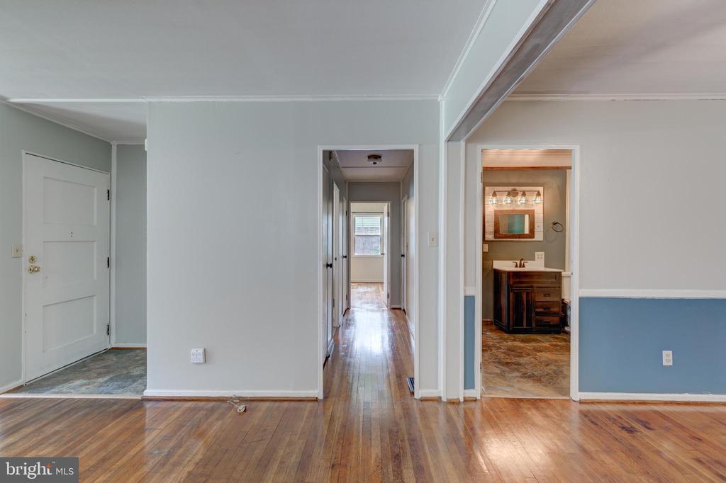 231 E HIGH STREET