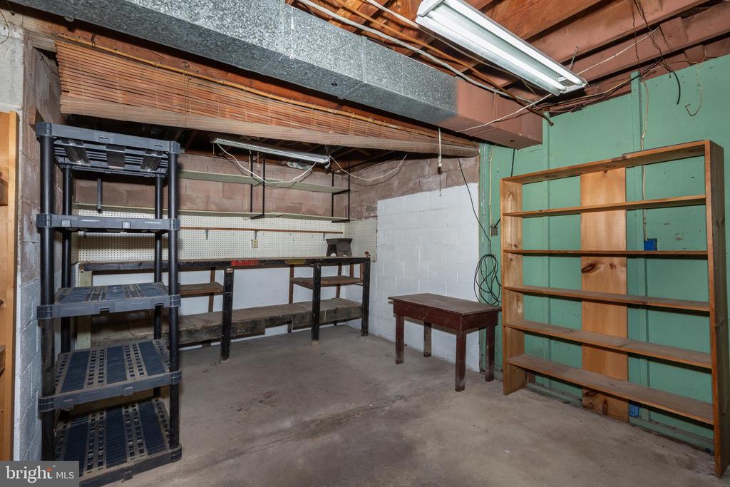 231 E HIGH STREET