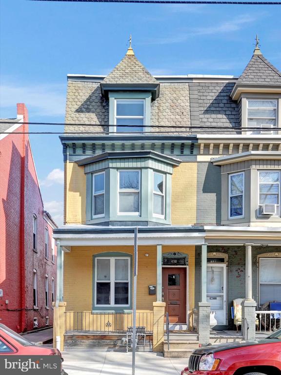 433 Chestnut St