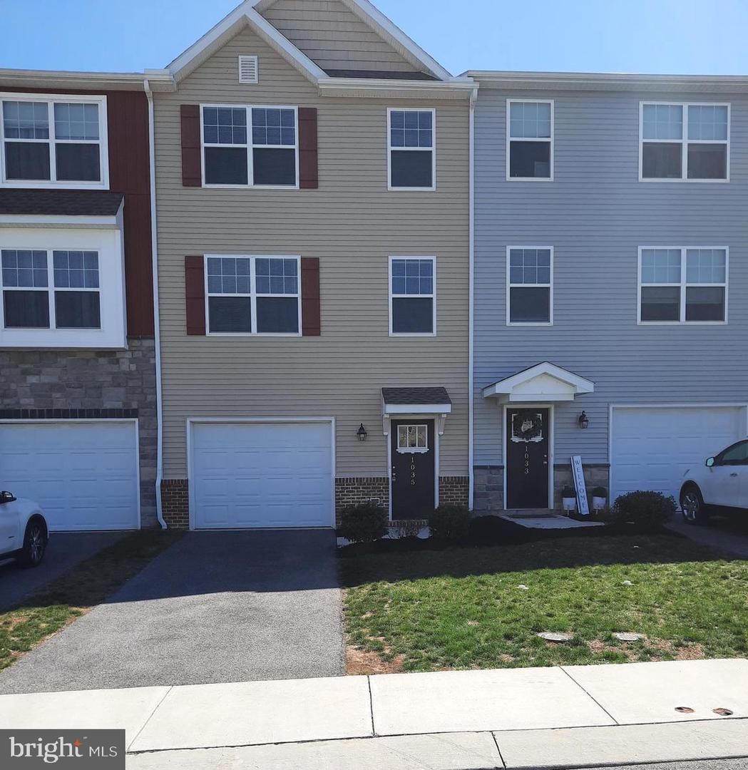 1035 Admirals Quay Dr