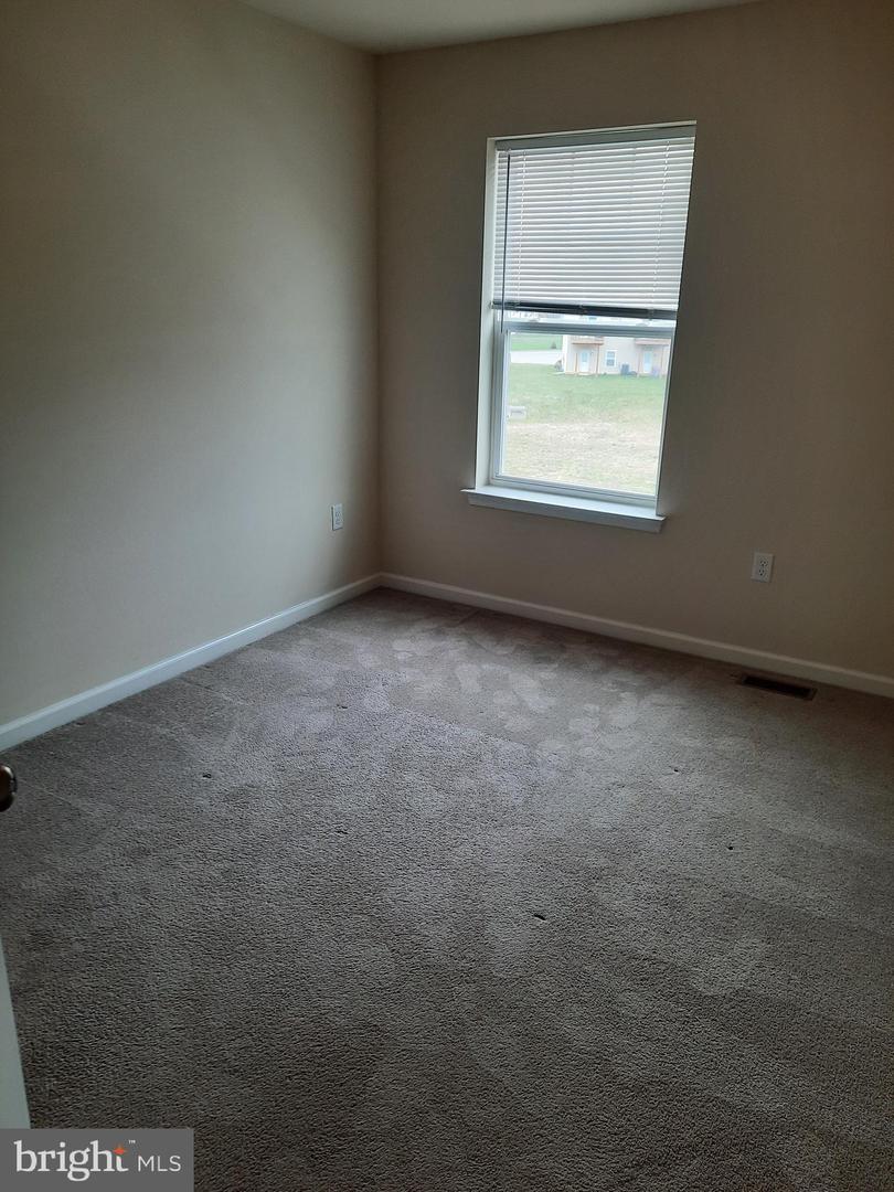 1035 Admirals Quay Dr