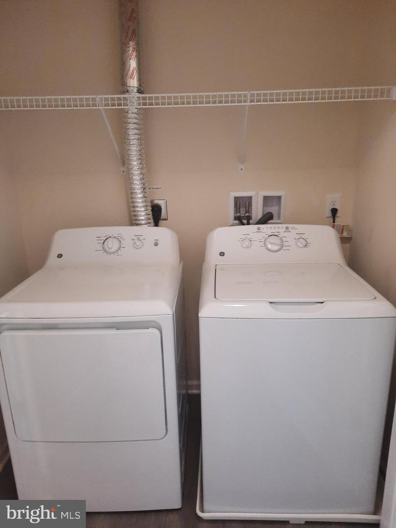 837 Admirals Quay Dr