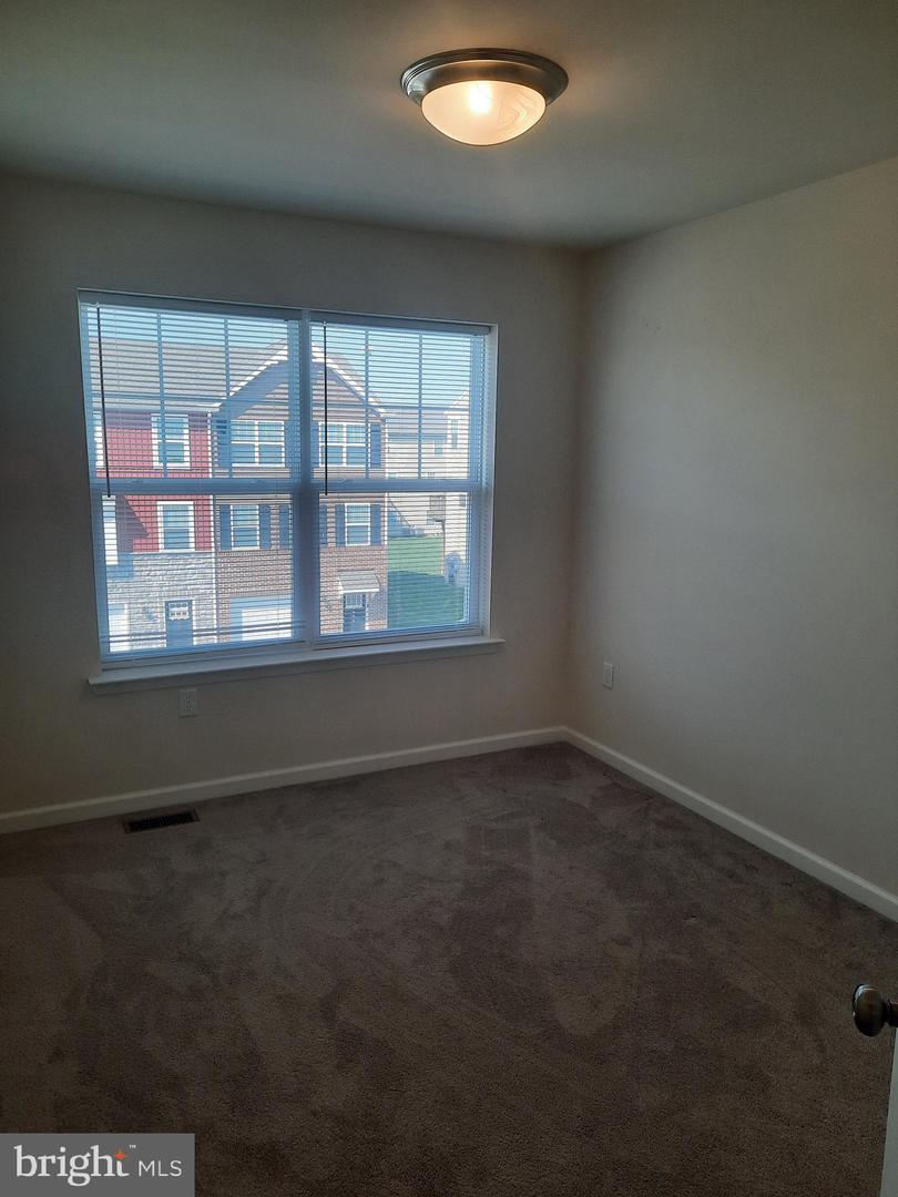 837 Admirals Quay Dr