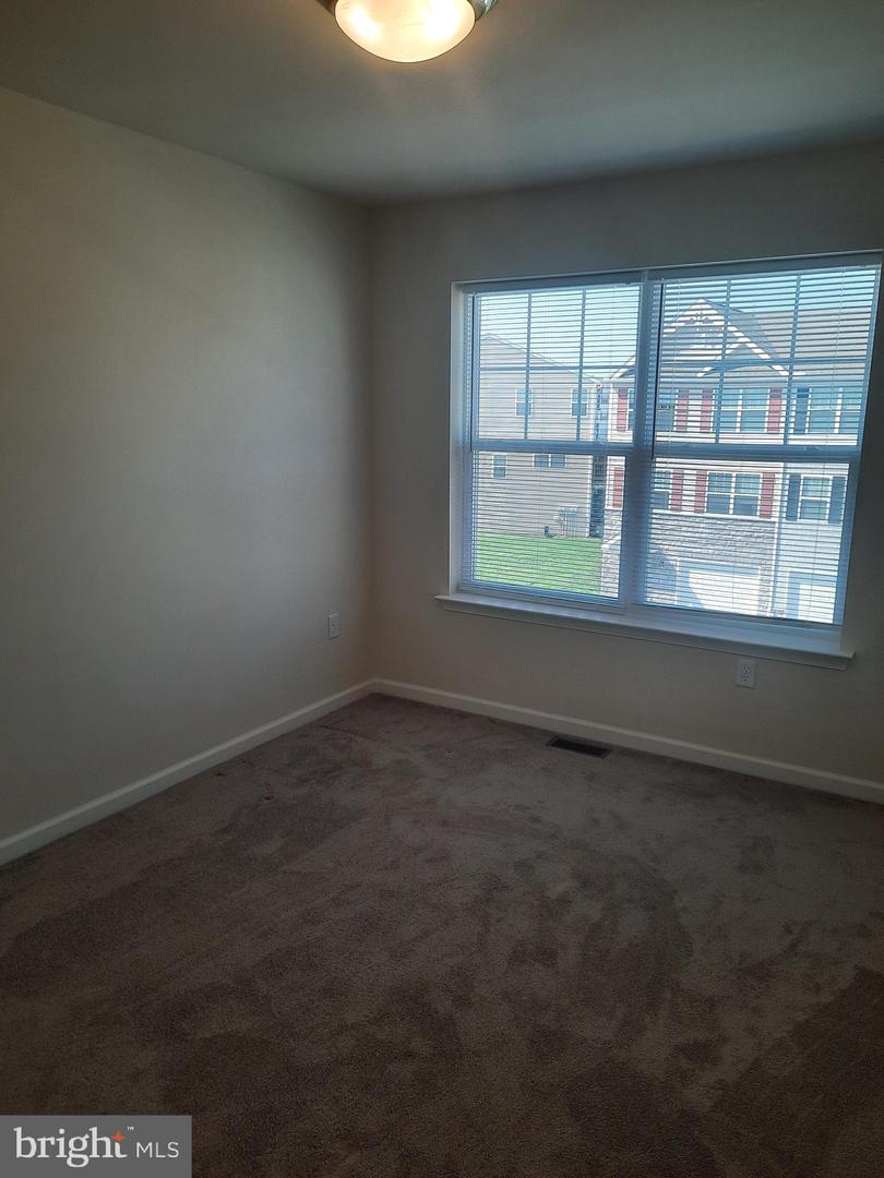 837 Admirals Quay Dr