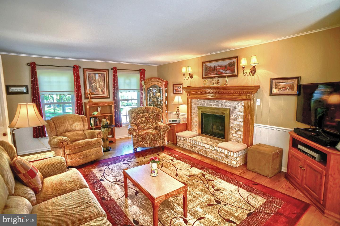 475 Woodcrest Dr