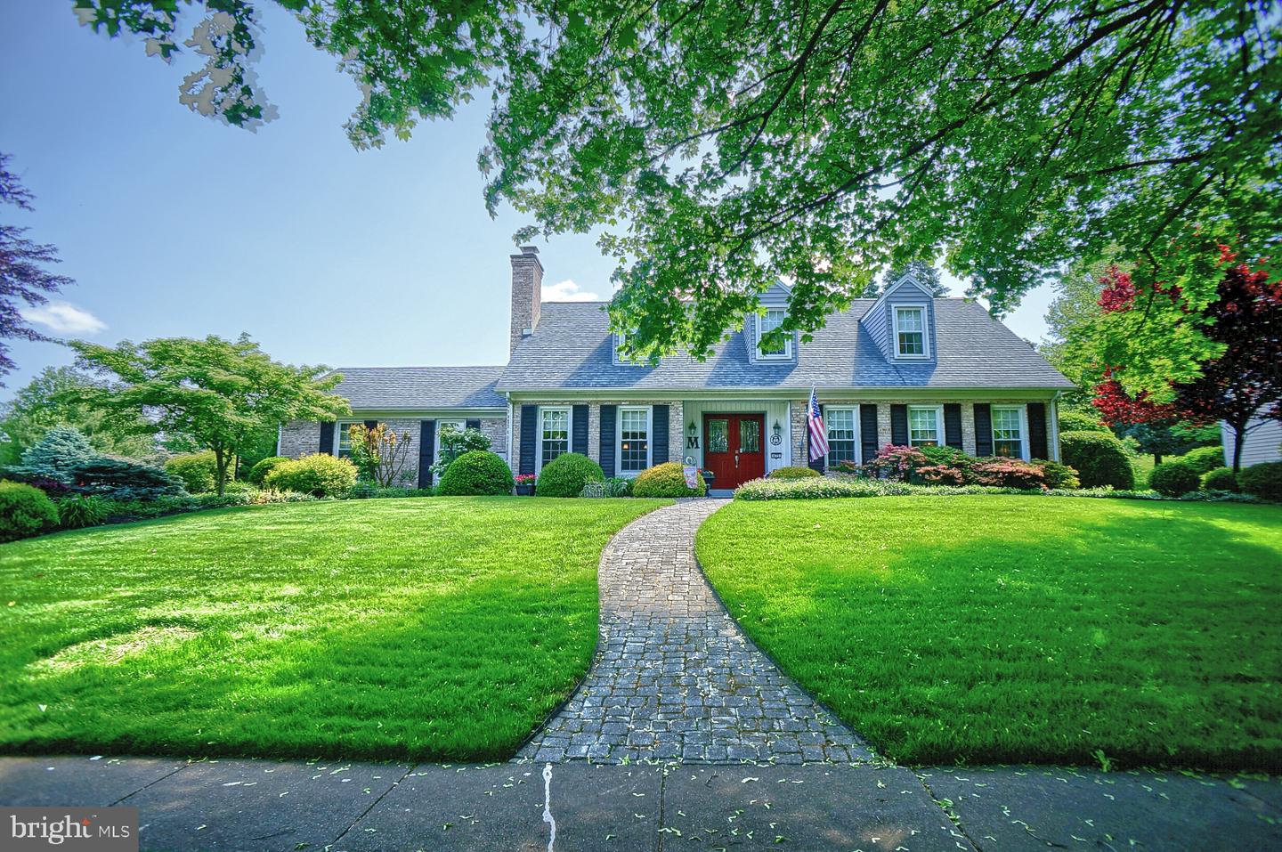 475 Woodcrest Dr