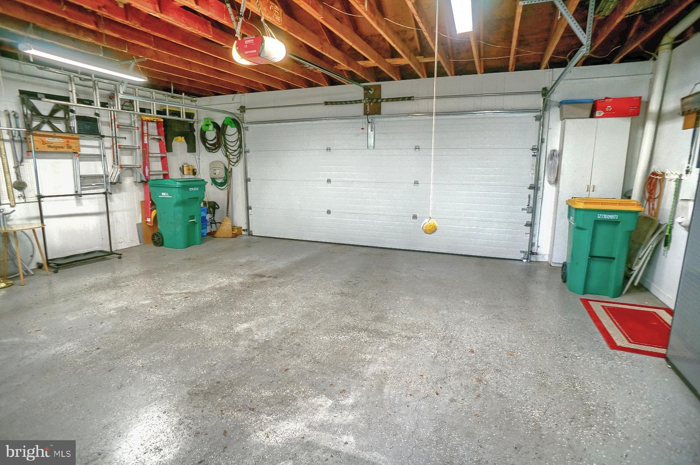 475 Woodcrest Dr