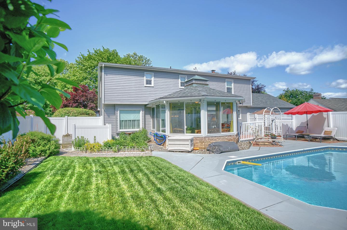 475 Woodcrest Dr