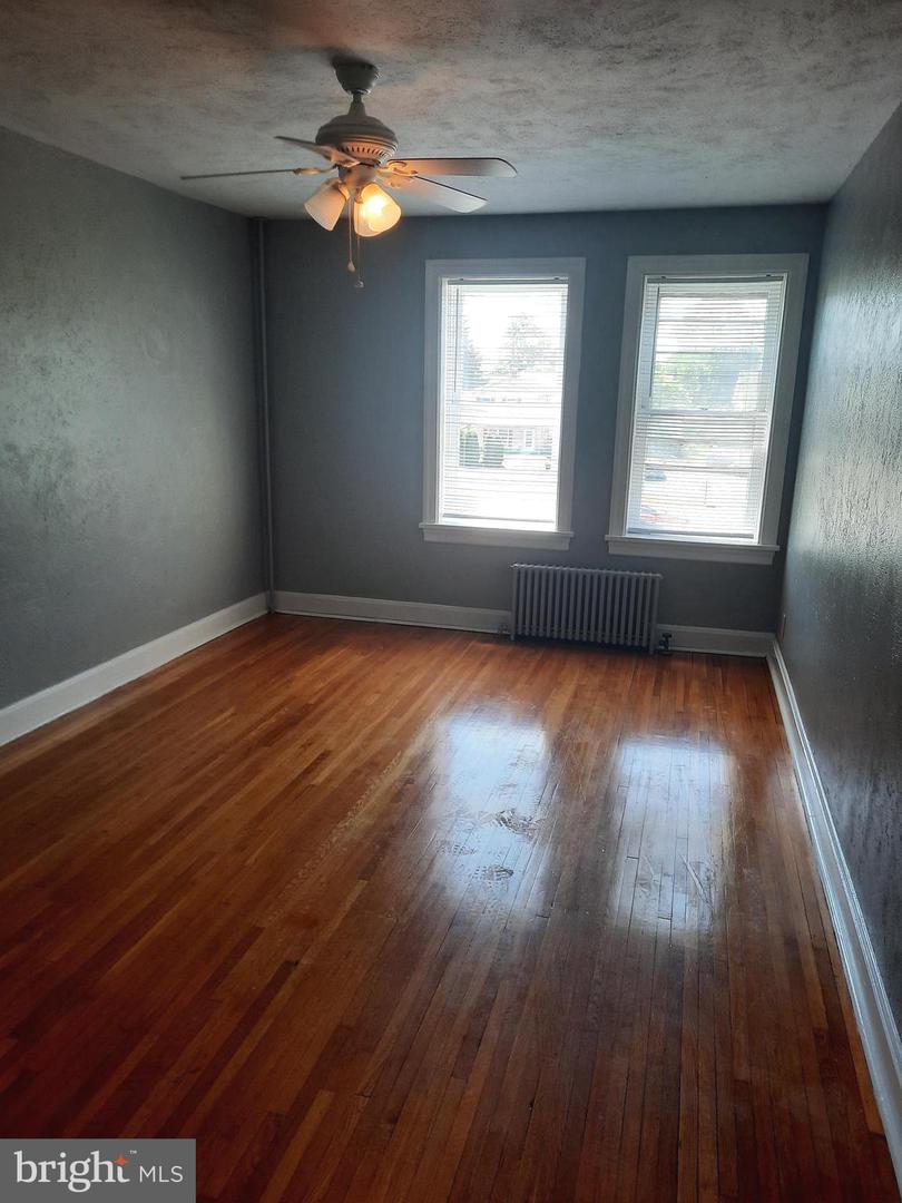 12 S Filbert St #B11