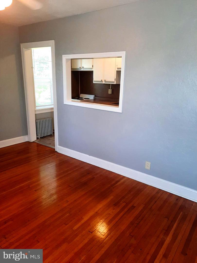 12 S Filbert St #B11