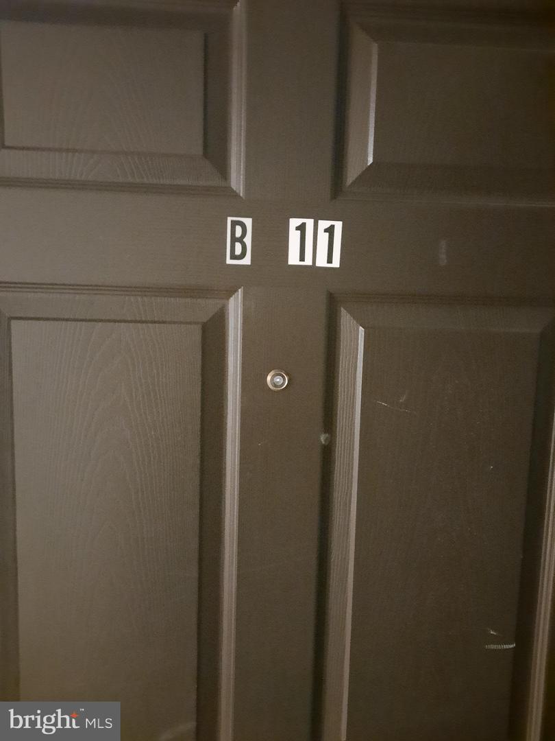 12 S Filbert St #B11