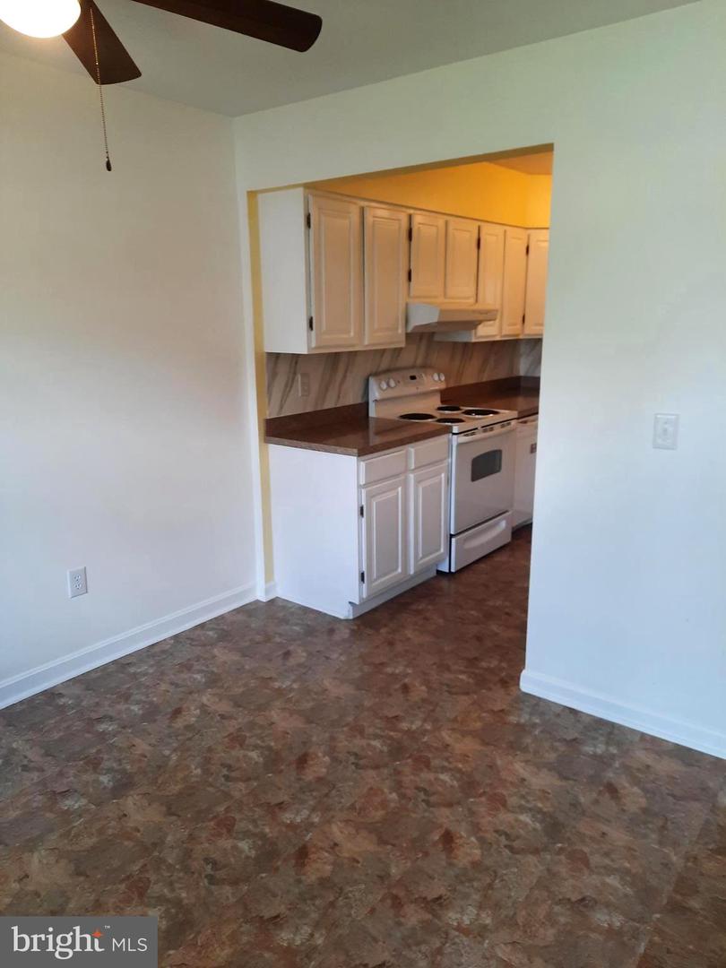 603 Colonial View Road