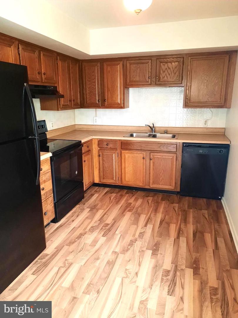 2712 Lisburn Rd #304