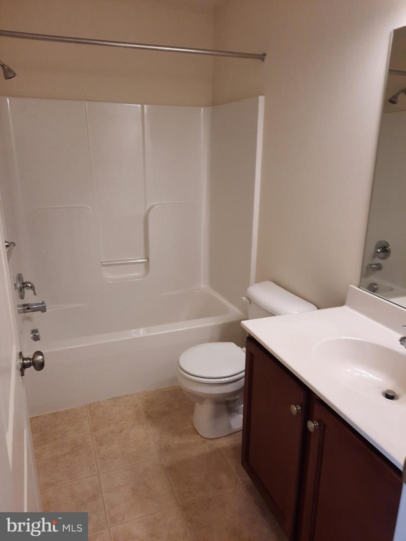 723 Admirals Quay Dr