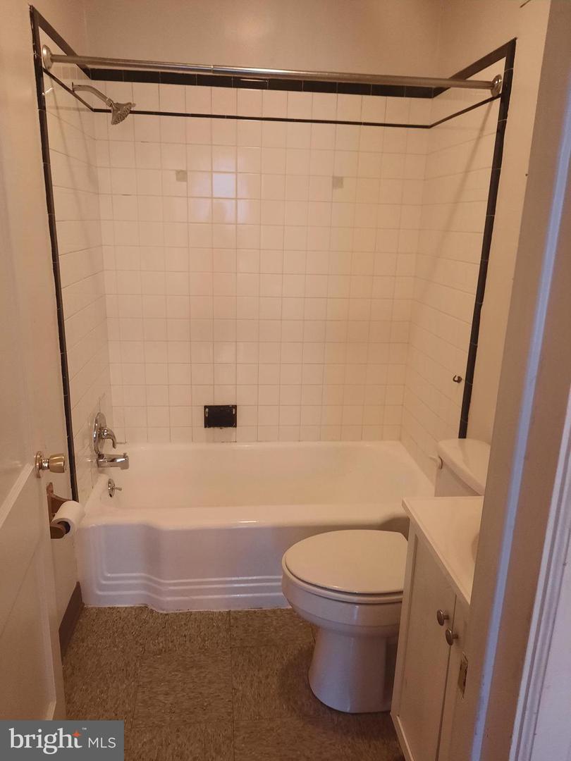 12 S Filbert St #A14