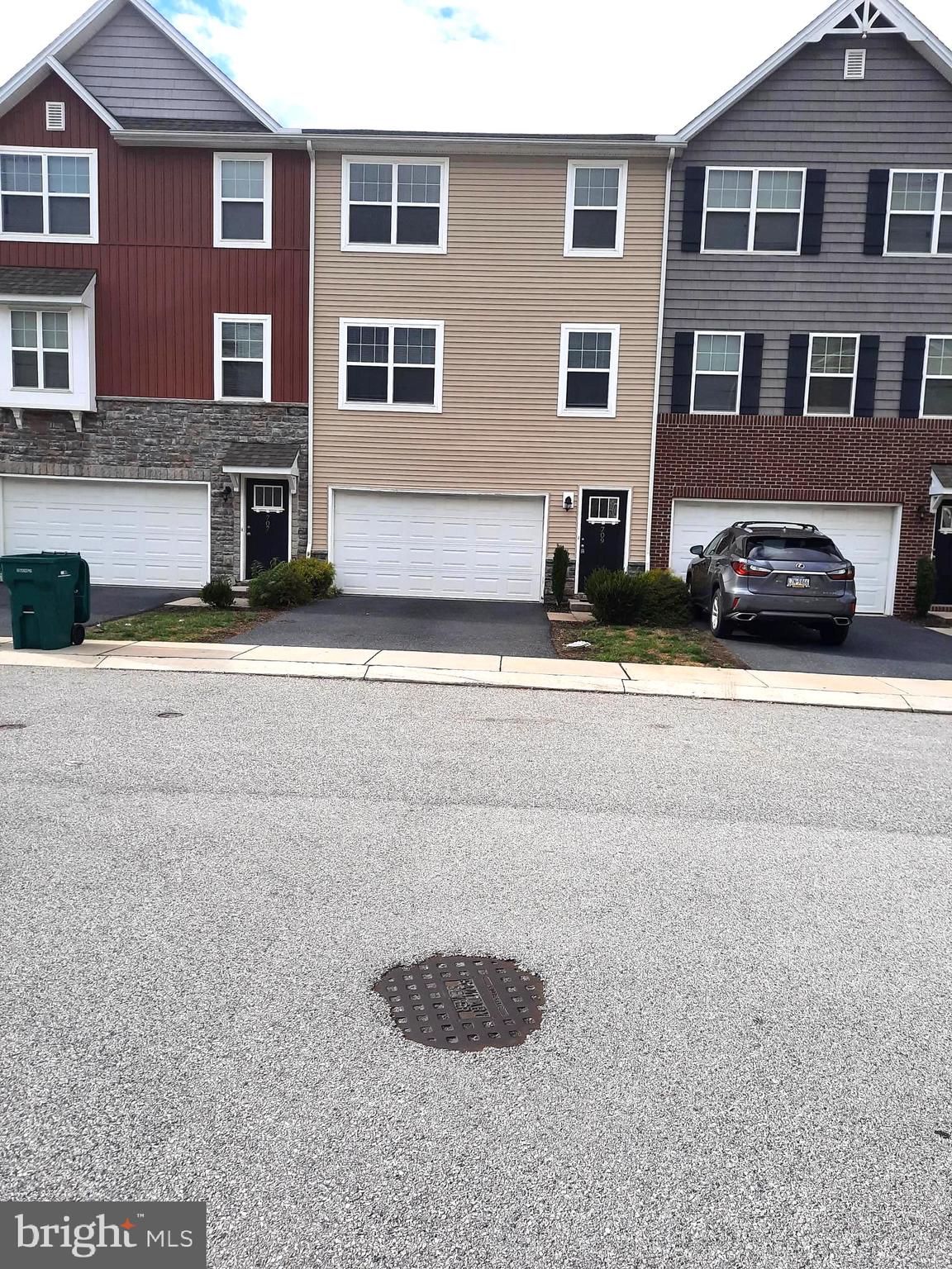 709 Admirals Quay Dr