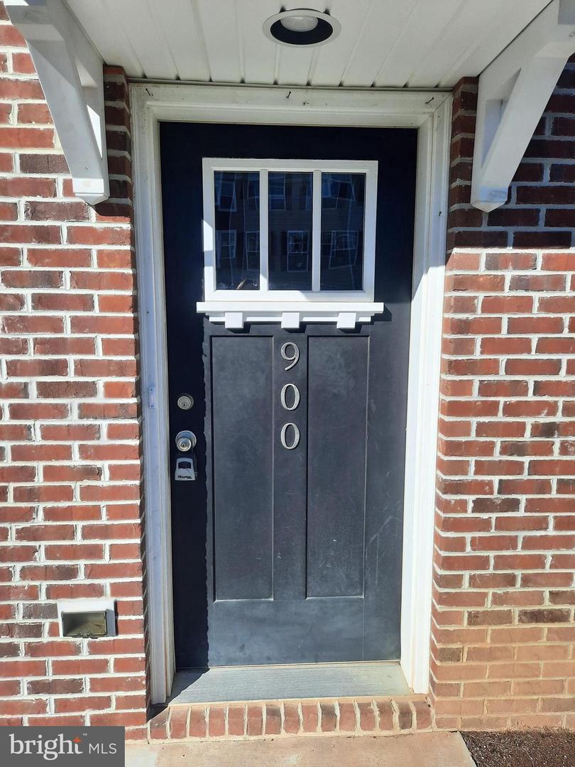 900 Admirals Quay Dr