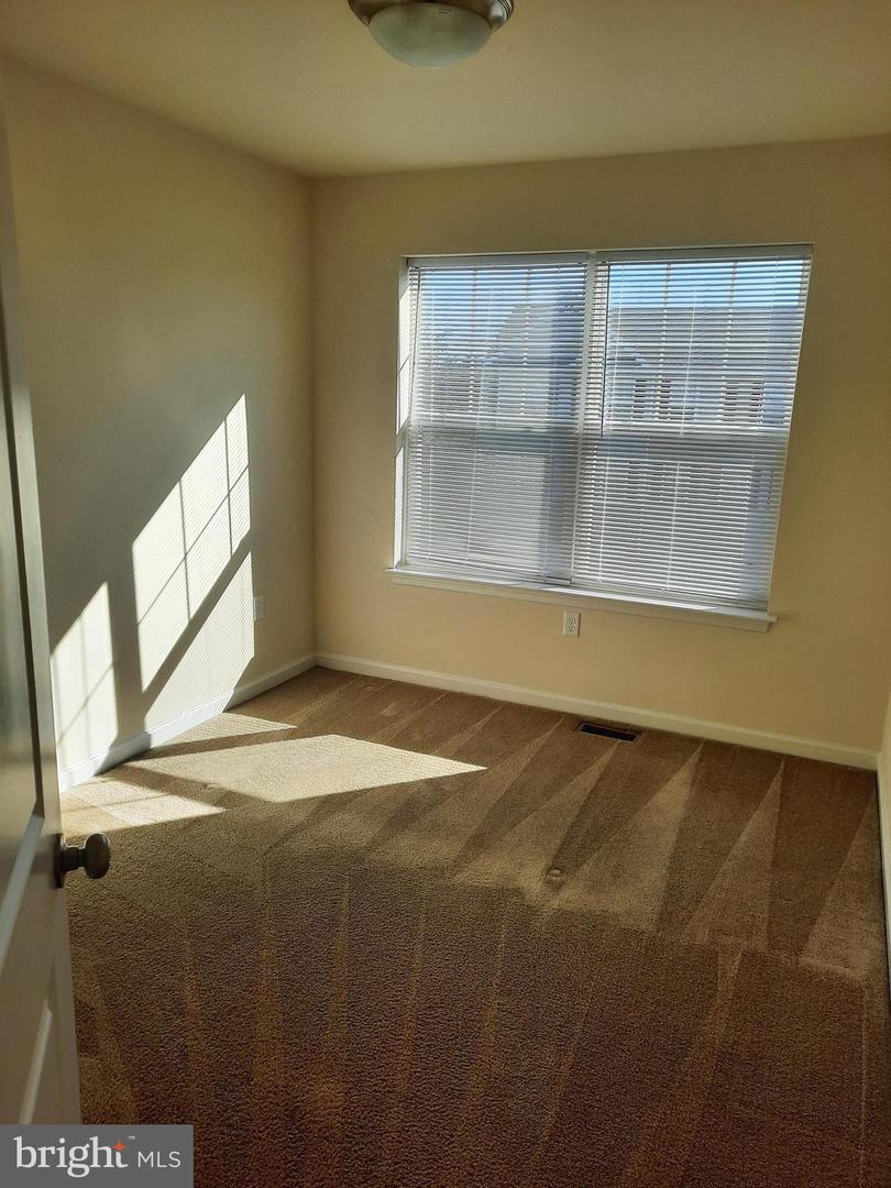 900 Admirals Quay Dr