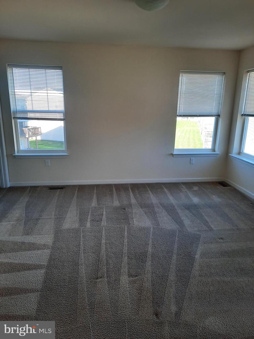 900 Admirals Quay Dr