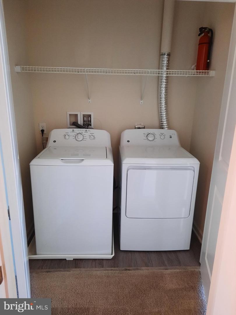 900 Admirals Quay Dr