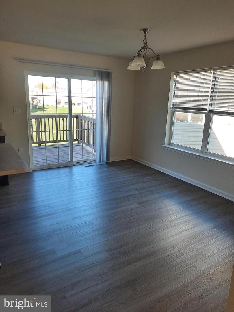 900 Admirals Quay Dr