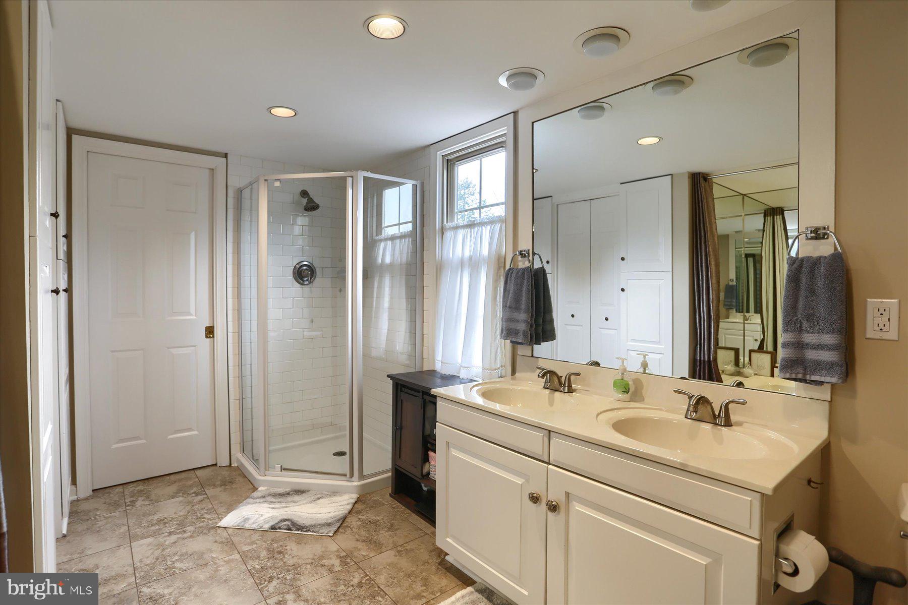 39 Kensington Square