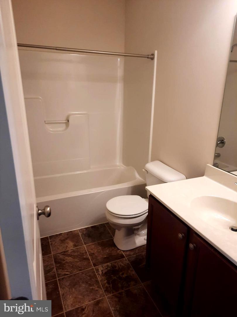 702 Admirals Quay Dr