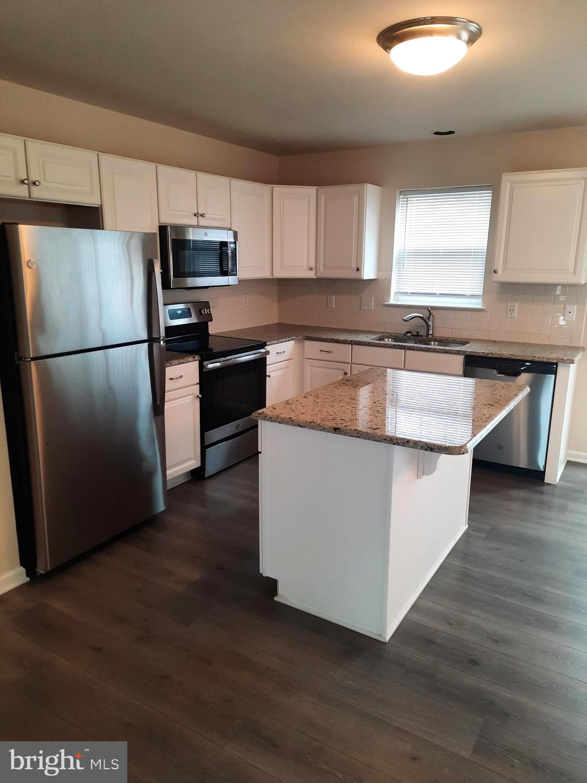 931 Admiral's Quay Drive