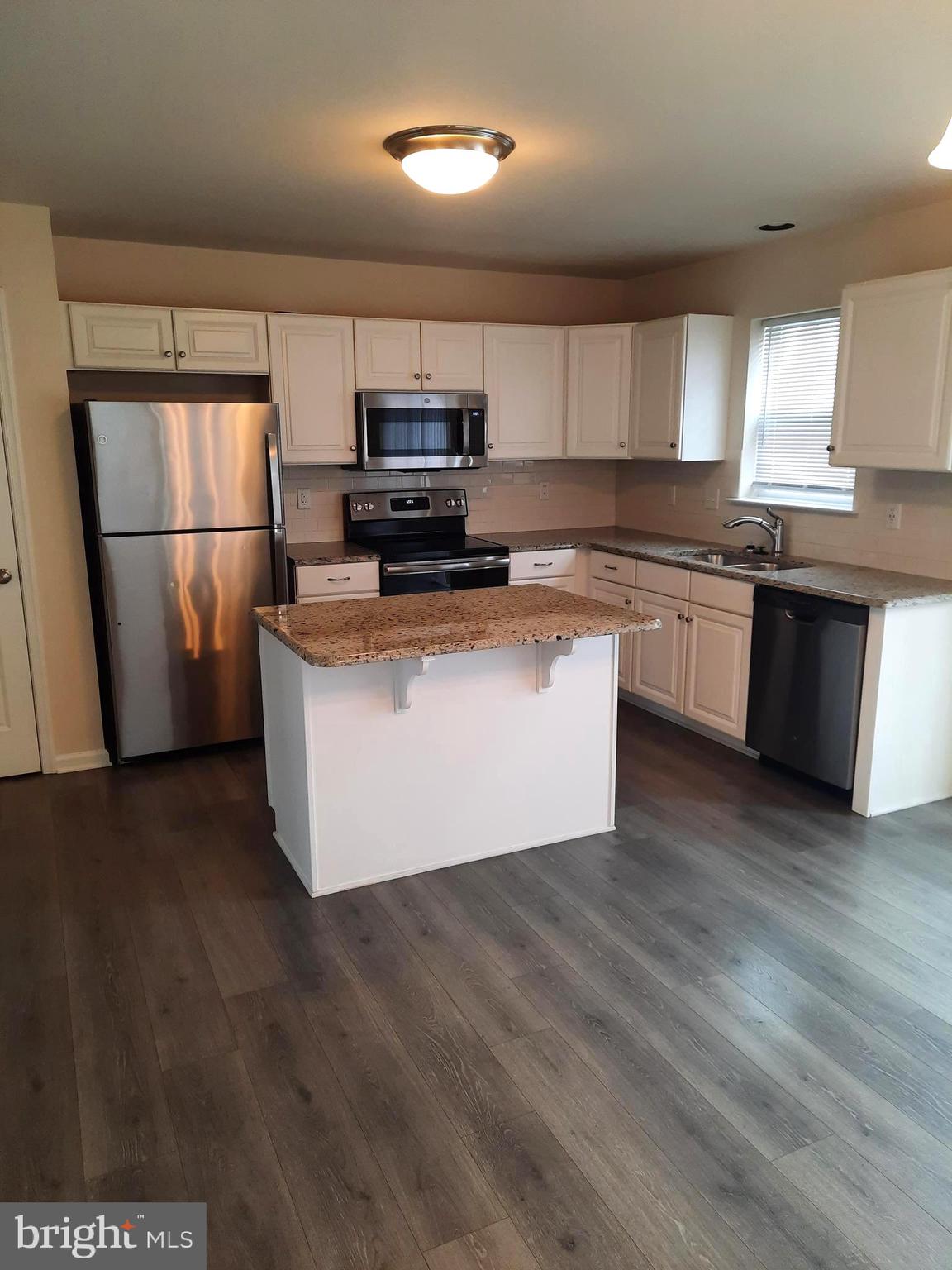 931 Admiral's Quay Drive