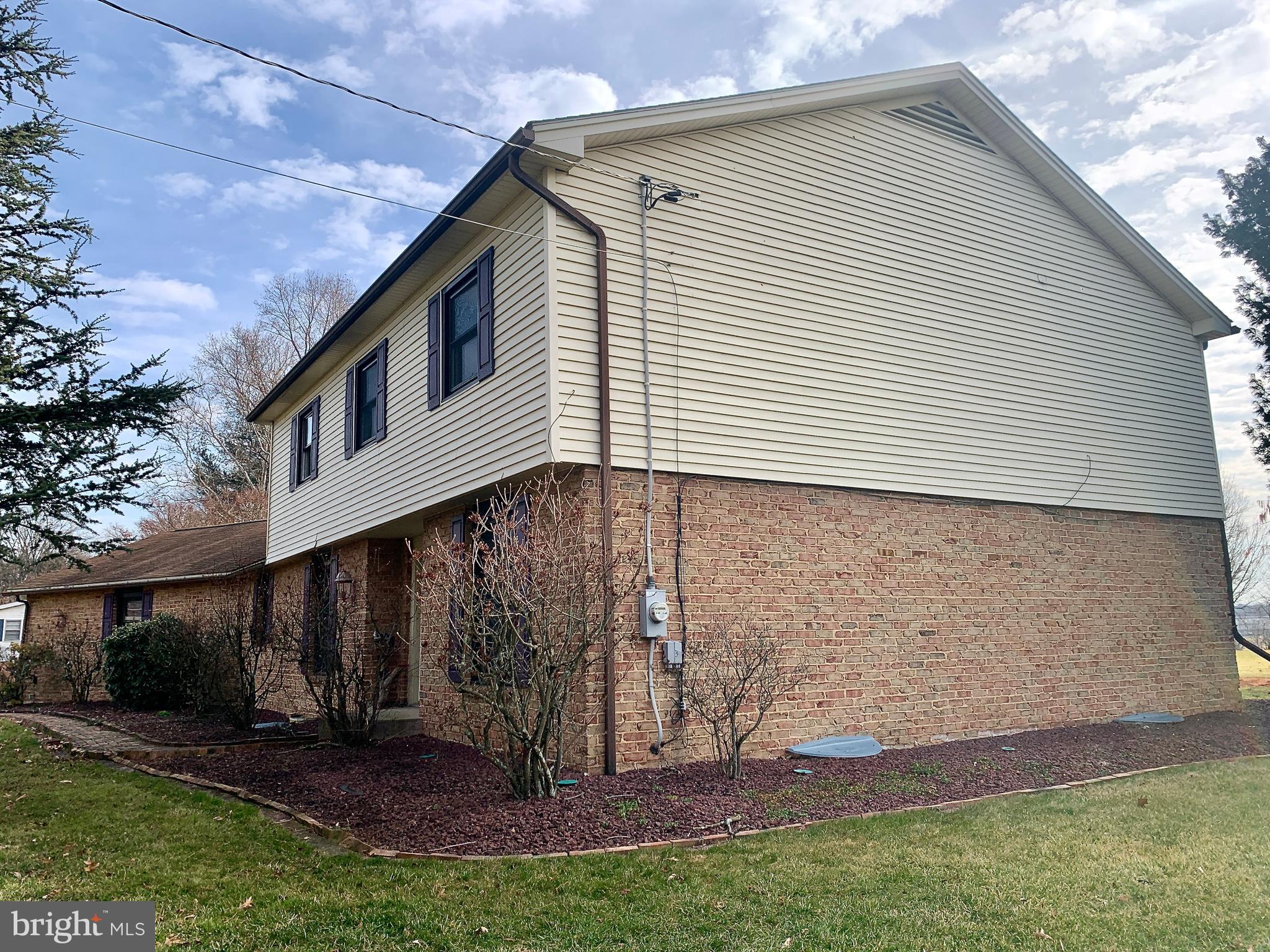21 Valley View Dr