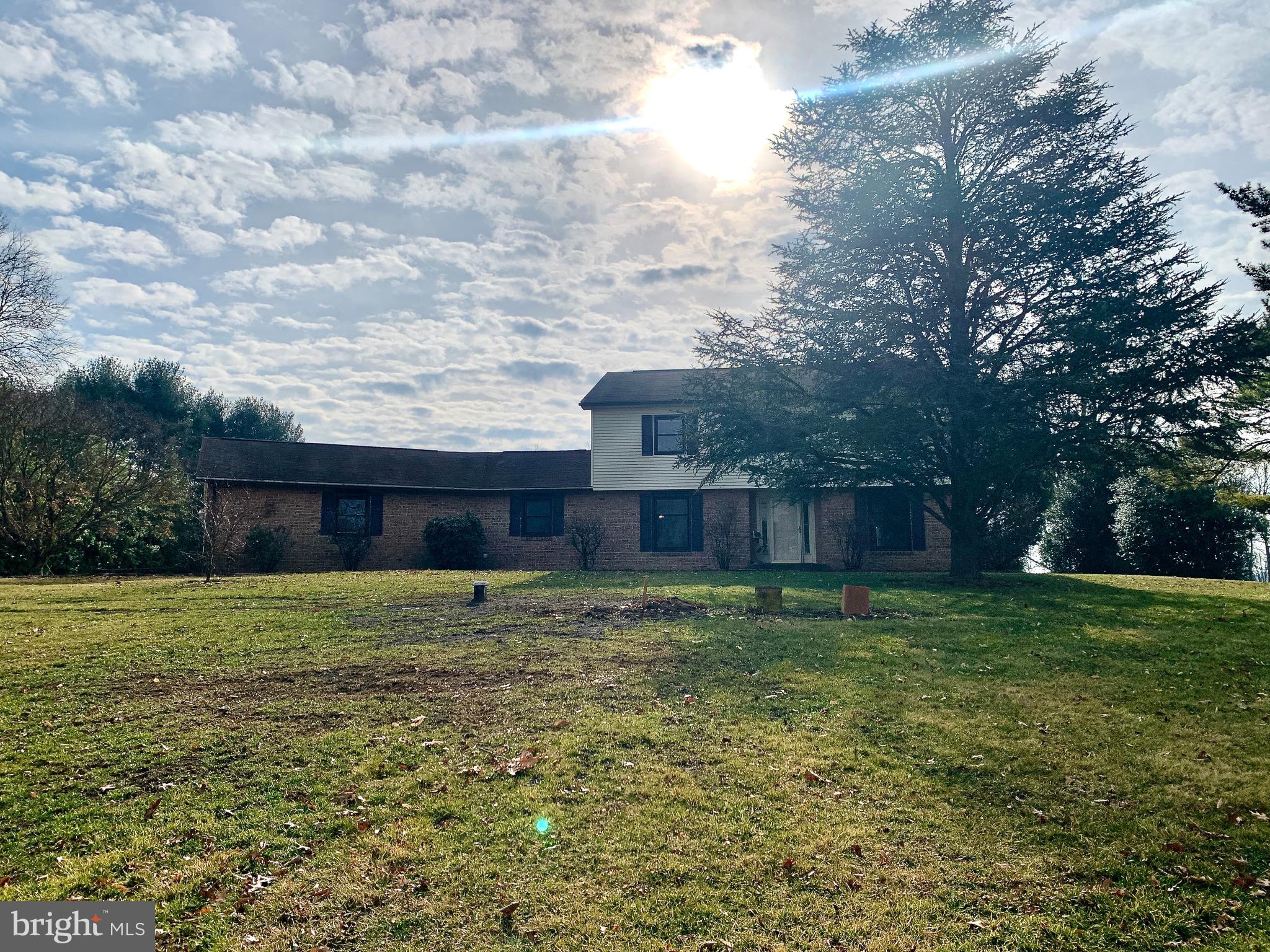 21 Valley View Dr
