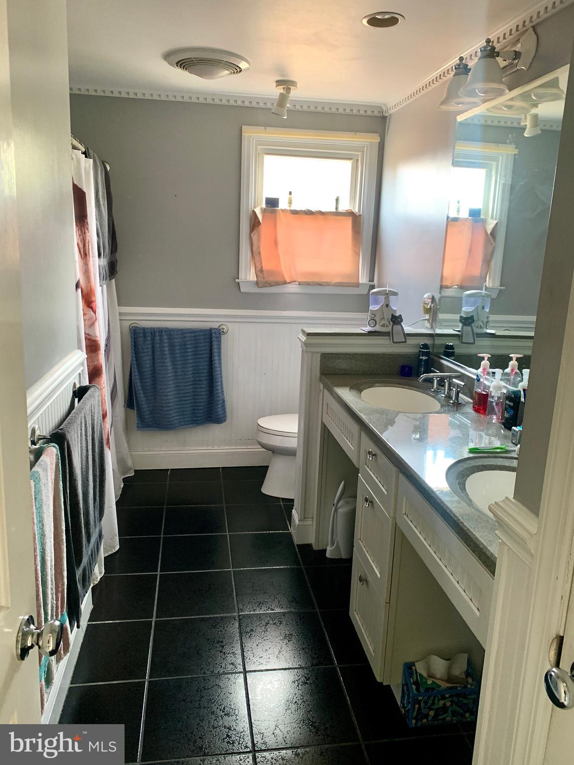 21 Valley View Dr