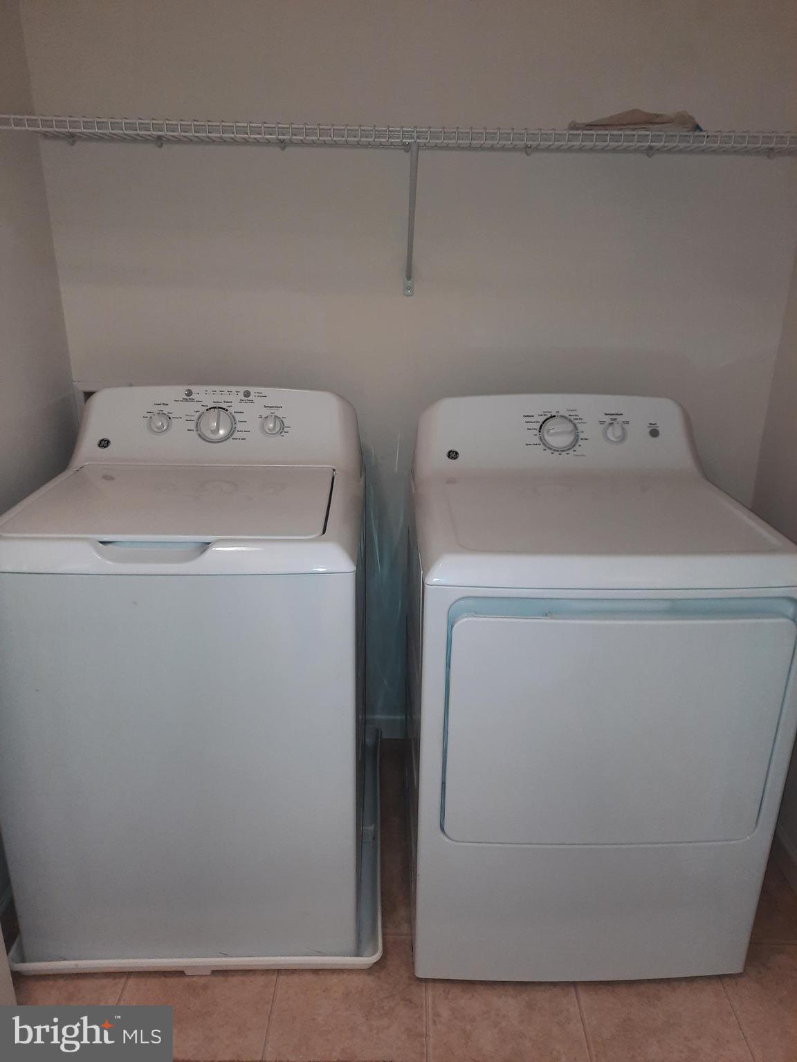 807 ADMIRALS QUAY DR