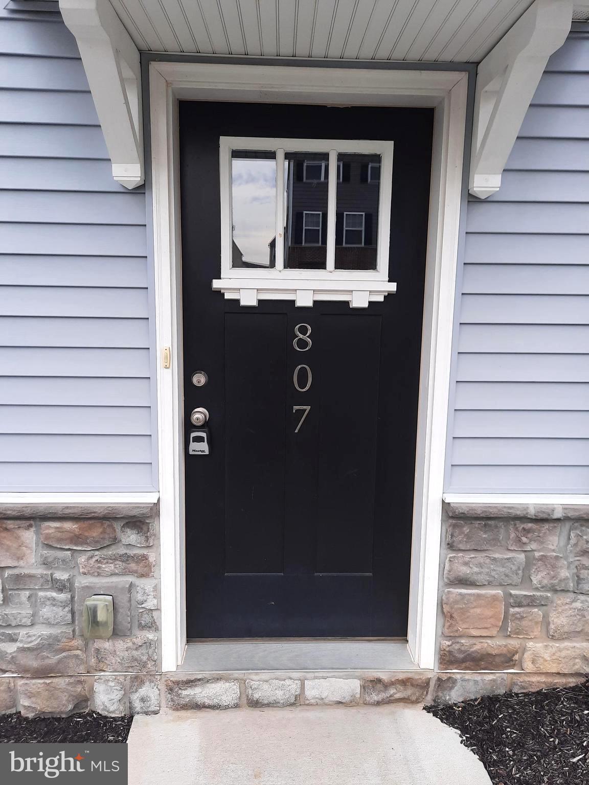 807 ADMIRALS QUAY DR