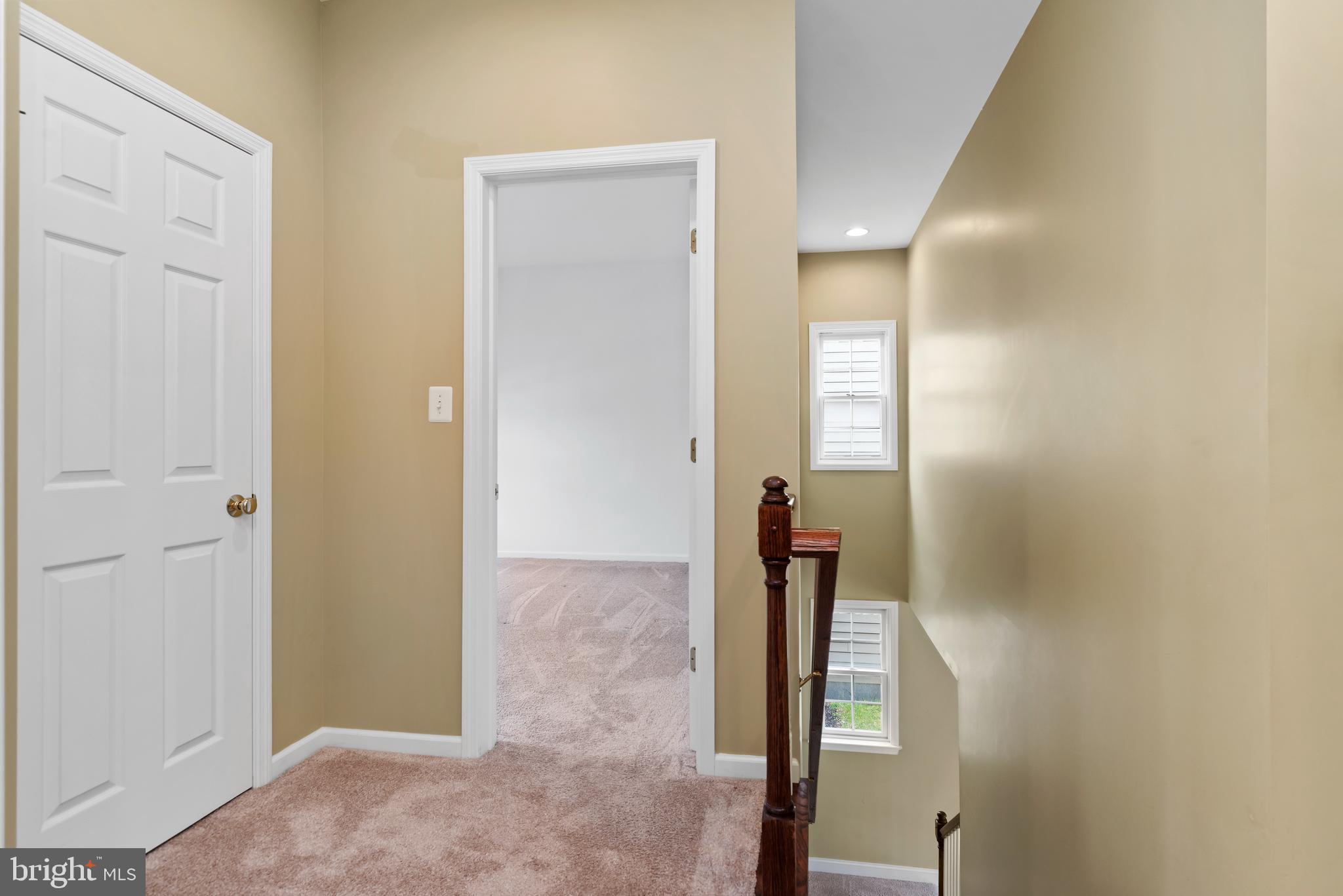 28 Summer Ln
