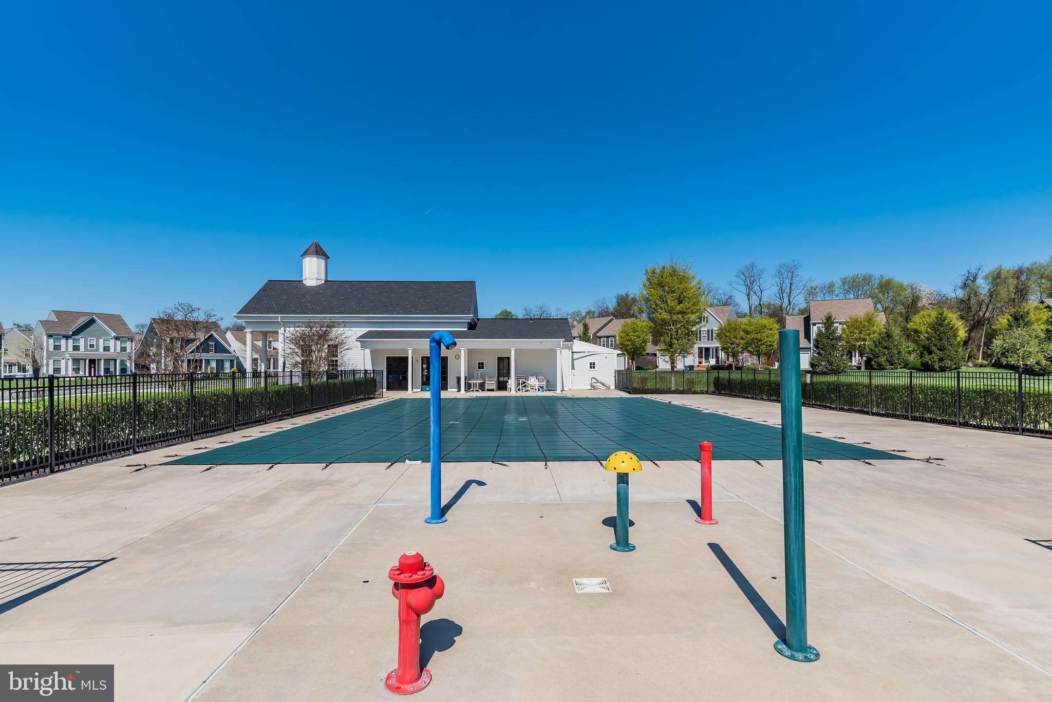 28 Summer Ln