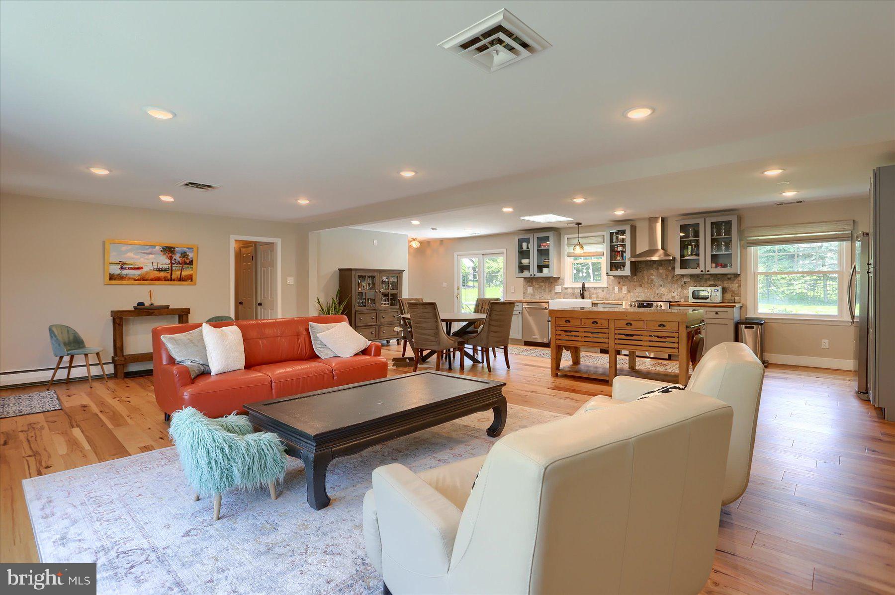 344 N 25th St
