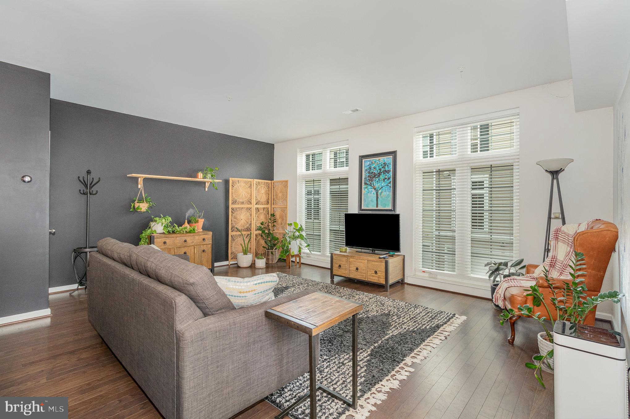 3037 Meridian Cmns #D