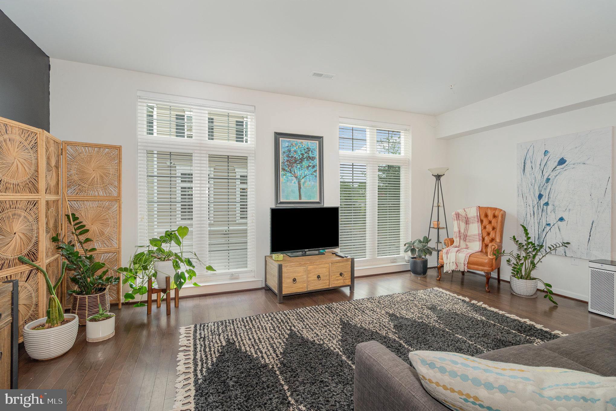 3037 Meridian Cmns #D