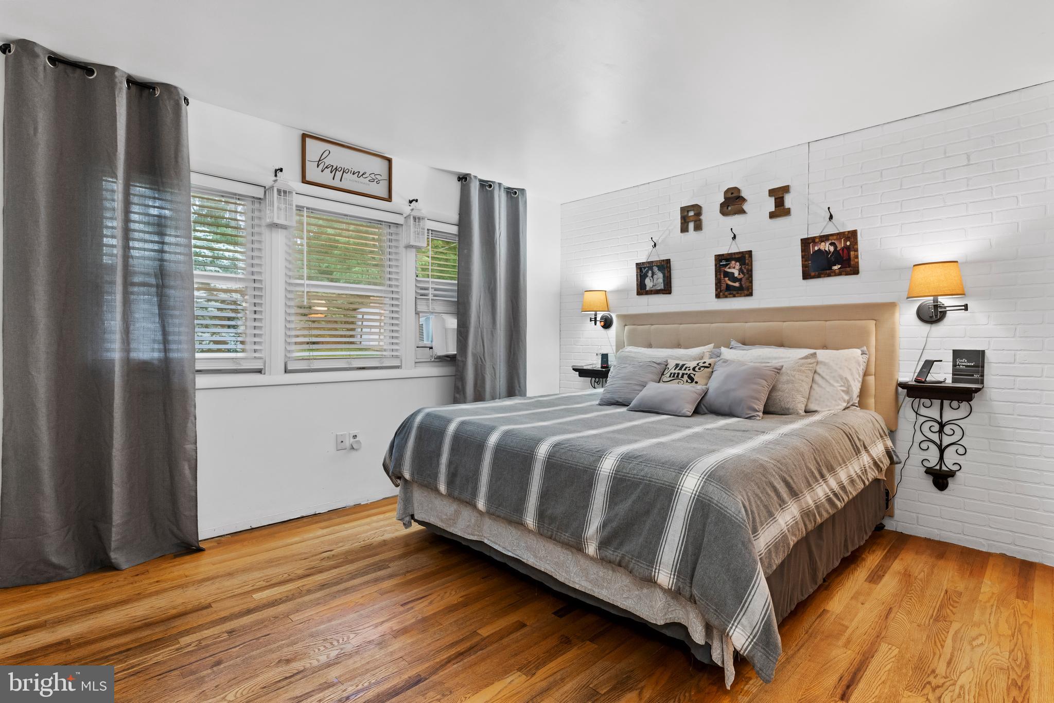 913 Drexel Hills Blvd