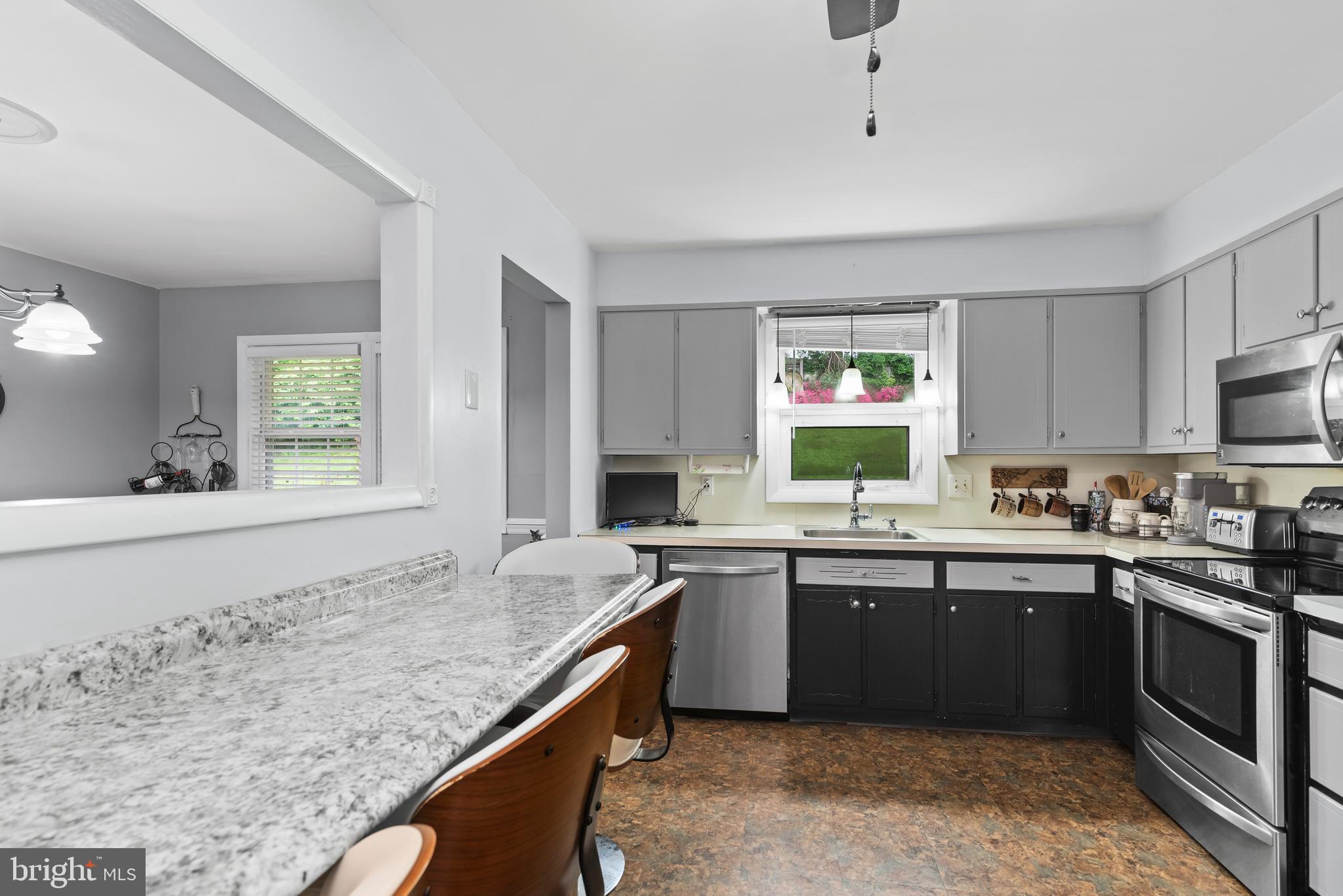 913 Drexel Hills Blvd