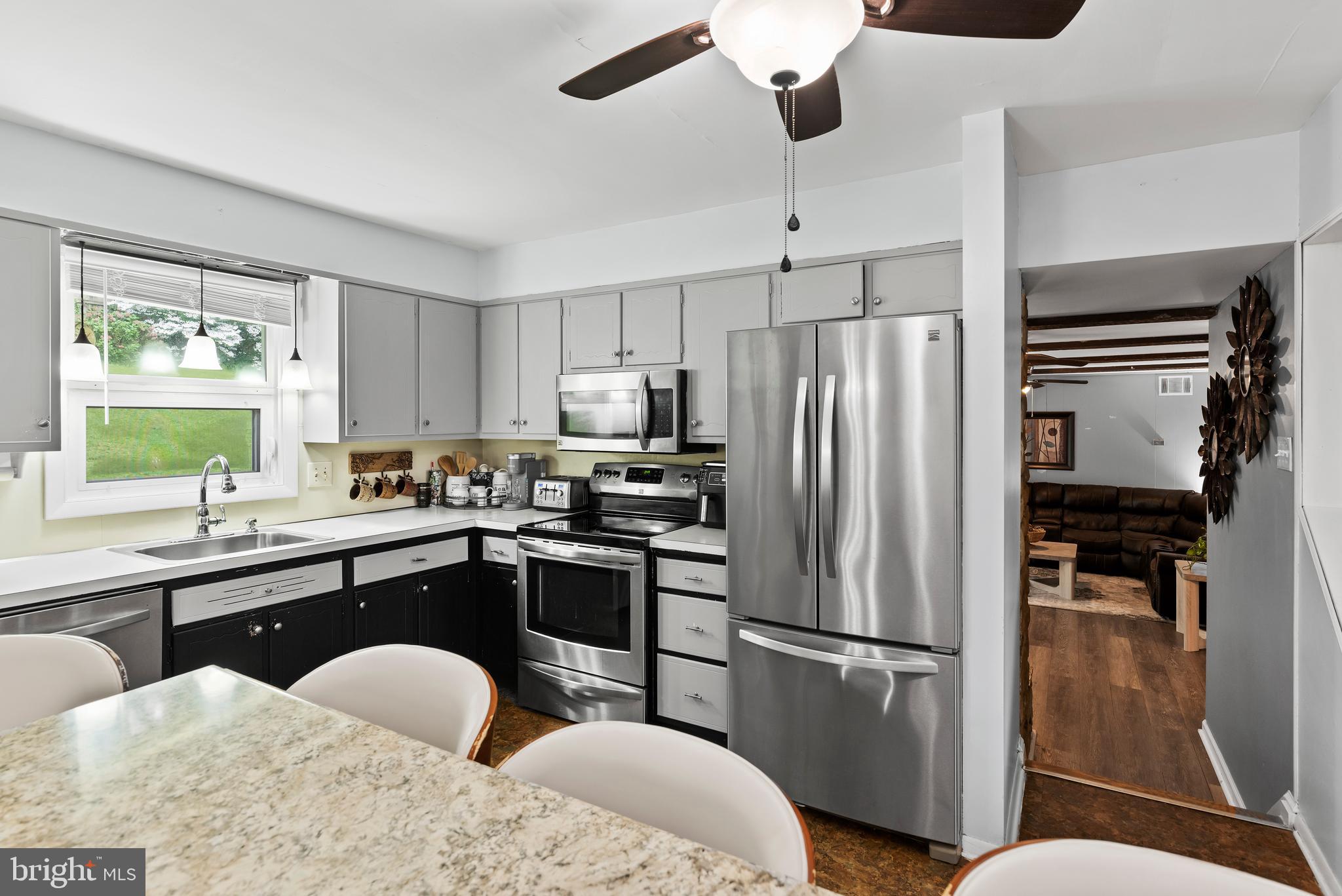 913 Drexel Hills Blvd