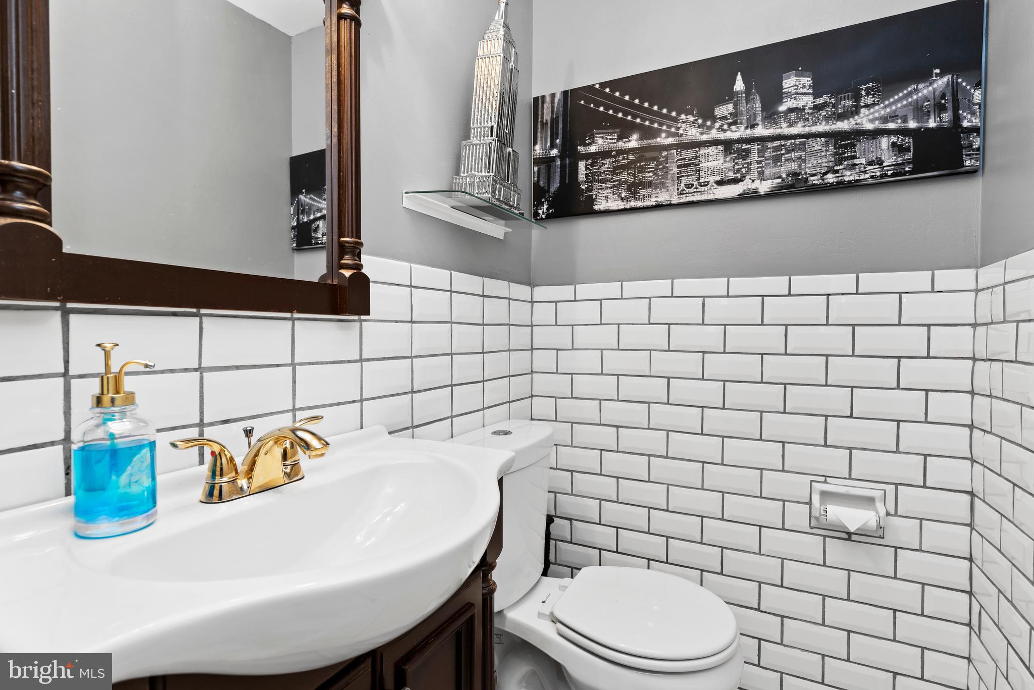 913 Drexel Hills Blvd