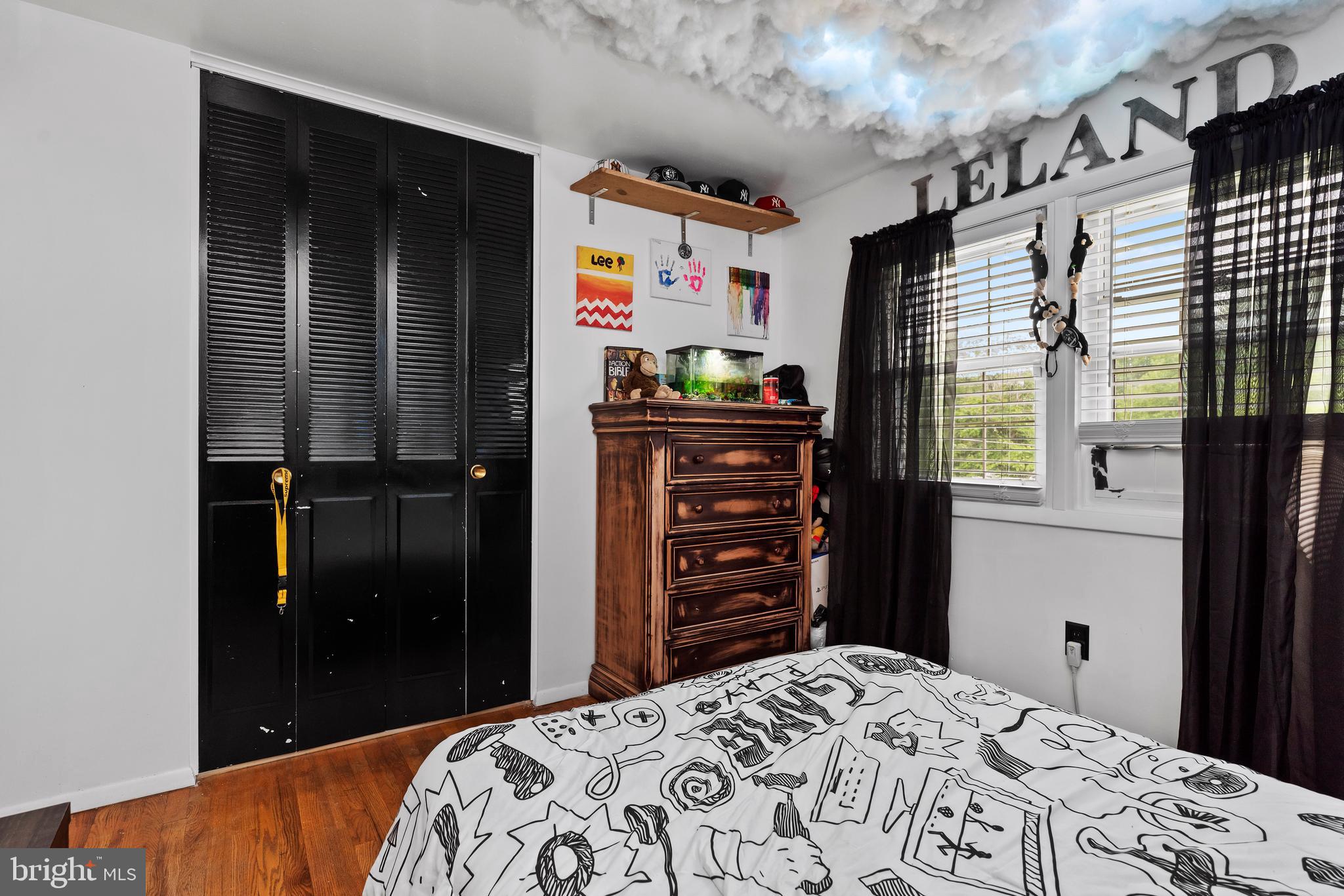 913 Drexel Hills Blvd