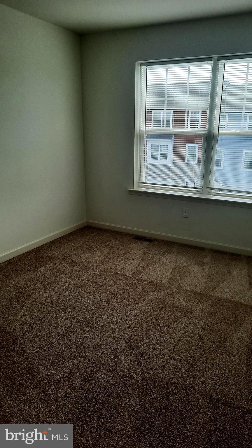 809 ADMIRALS QUAY DR