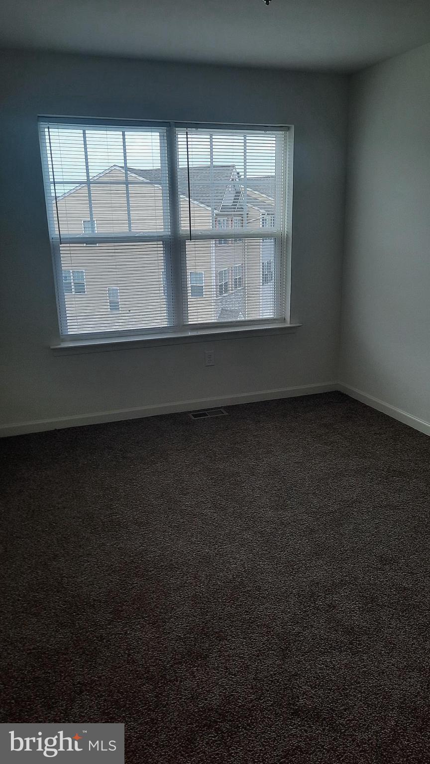 805 ADMIRALS QUAY DR