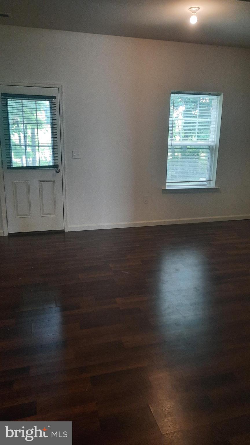 805 ADMIRALS QUAY DR