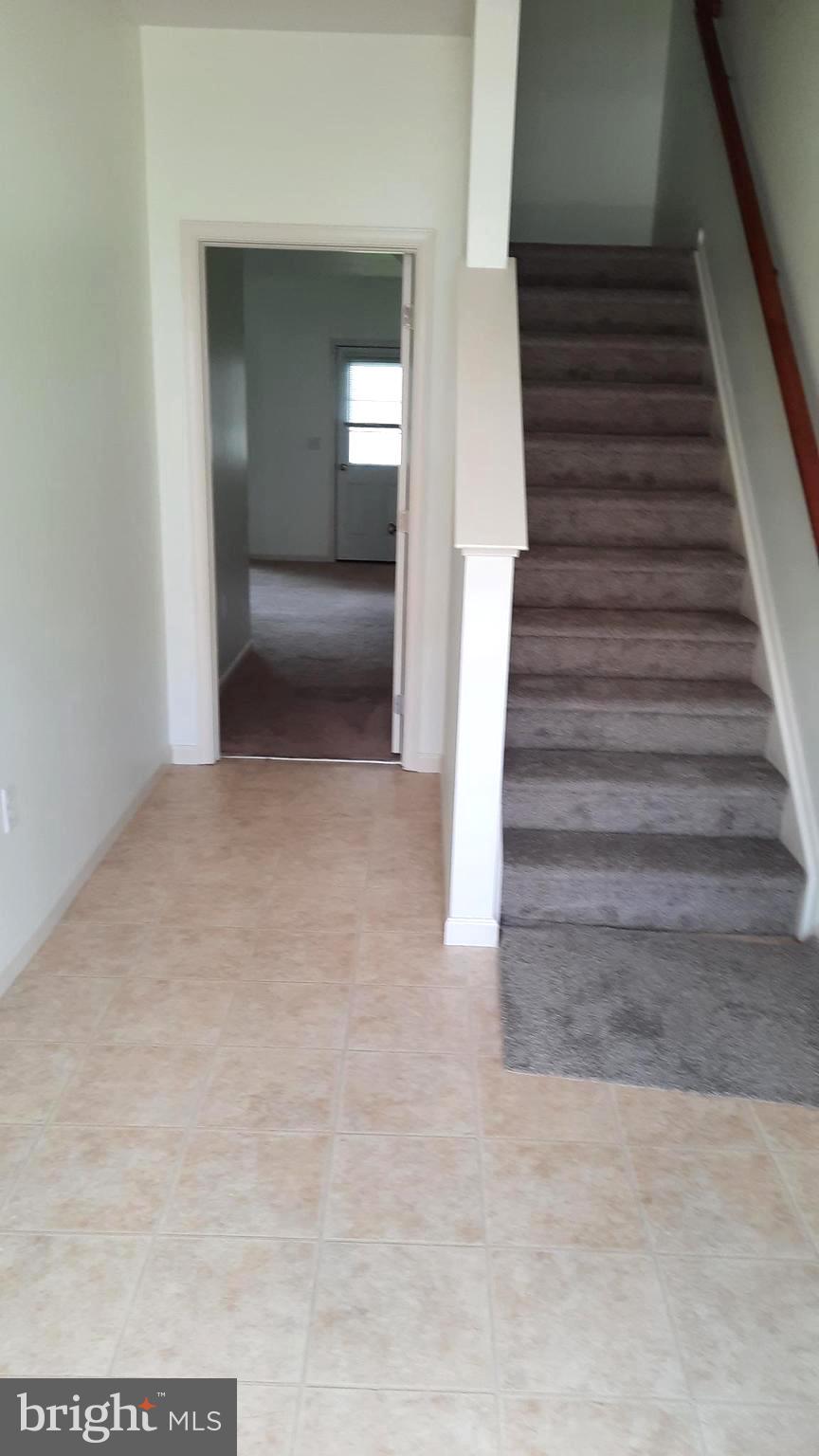 828 ADMIRALS QUAY DR