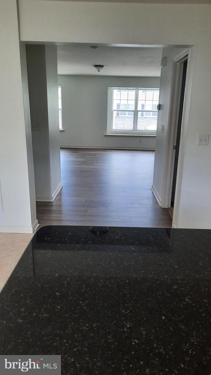 828 ADMIRALS QUAY DR